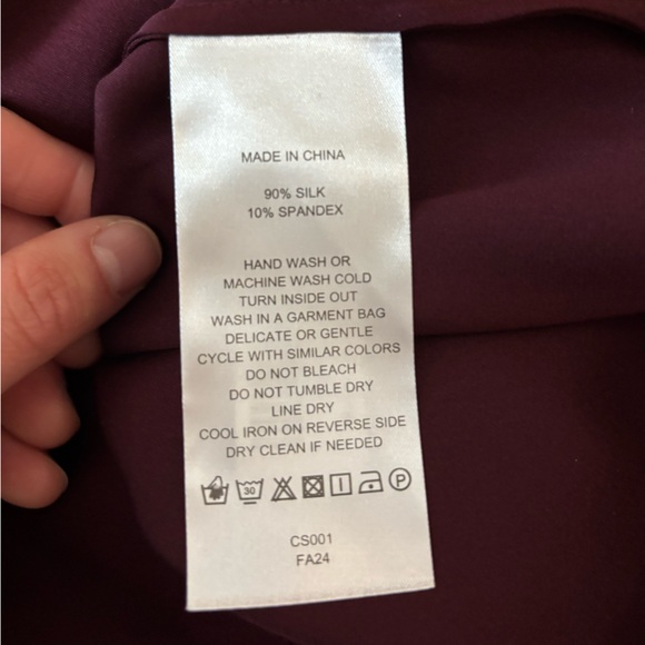 Quince Washable Stretch Silk Tie Neck Blouse in Wine Tasting size S - Picture 7 of 8
